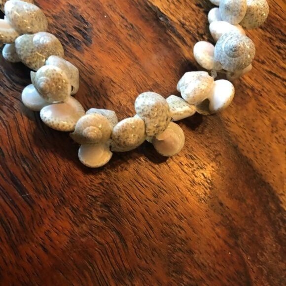 Vintage Tiny Shell Necklace 36 Inches - Picture 4 of 5
